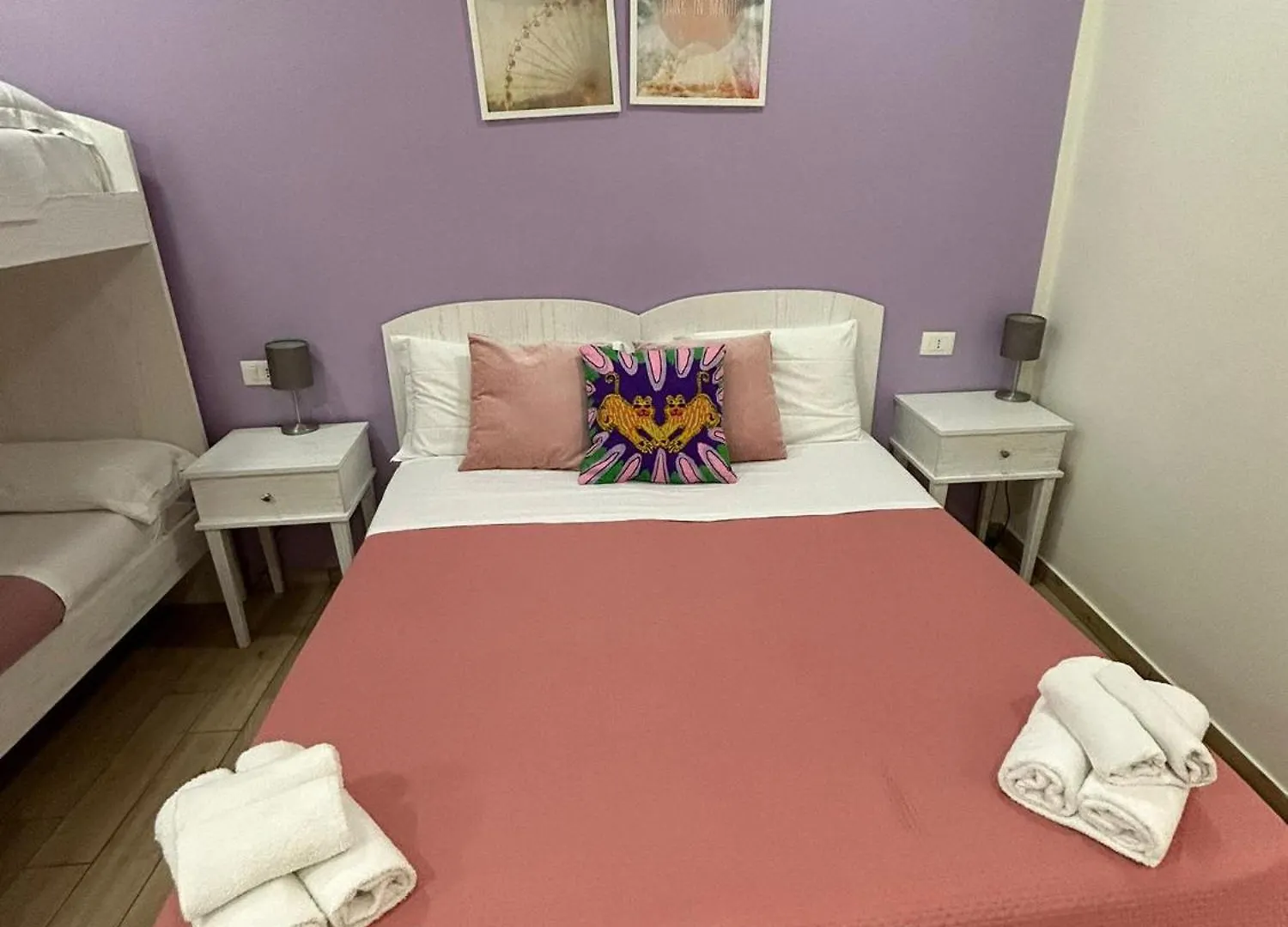 Ariel B&B ナポリ 0*,  イタリア
